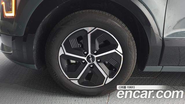 Kia Niro Signature — пробег 73 496 км — фото 5 из 5