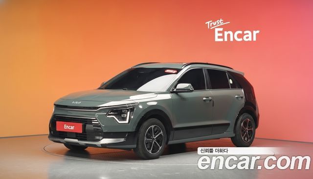 Kia Niro Signature — пробег 73 496 км — фото 1 из 5