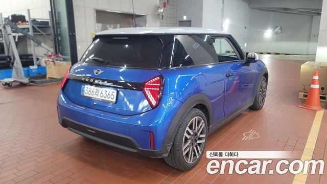 Mini Cooper Classic — пробег 5 700 км — фото 5 из 5