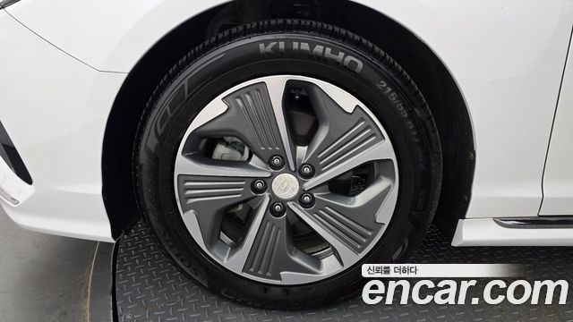 Hyundai Sonata Premium — пробег 128 239 км — фото 5 из 5