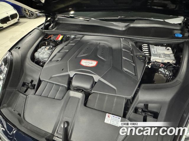 Porsche Cayenne 4.0 Turbo — пробег 25 700 км — фото 5 из 5