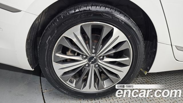 Kia K8 из Кореи Encar