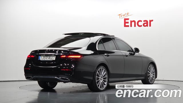 Mercedes-Benz E-Class E350 4MATIC AMG Line — пробег 59 803 км — фото 2 из 5