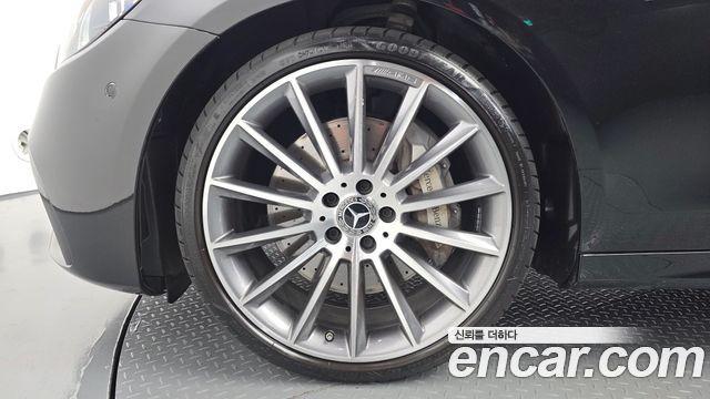 Mercedes-Benz E-Class E350 4MATIC AMG Line — пробег 59 803 км — фото 5 из 5