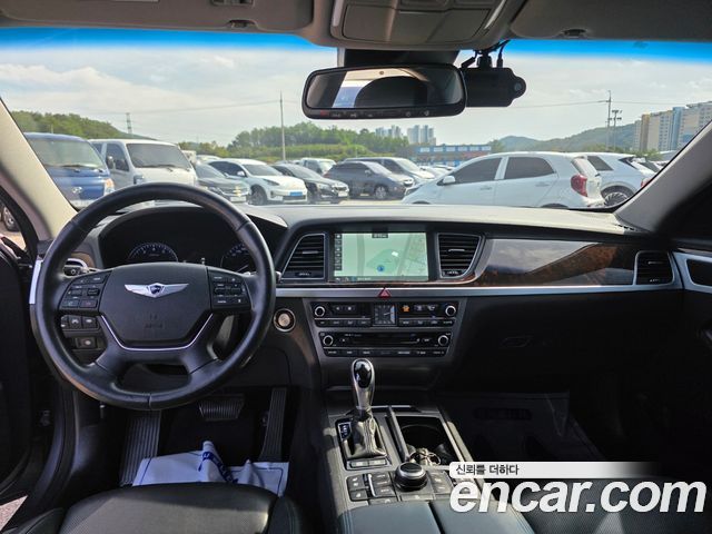 Hyundai Genesis из Кореи Encar