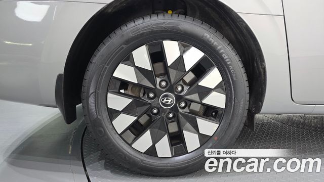 Hyundai Staria из Кореи Encar