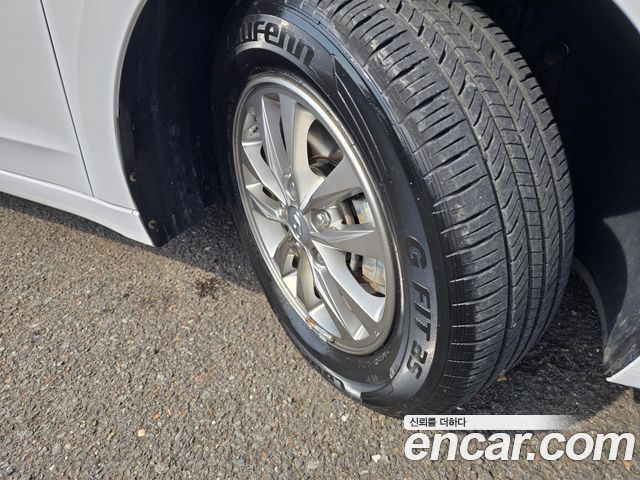 Hyundai AVANTE 1.6 Smart — пробег 91 887 км — фото 5 из 5