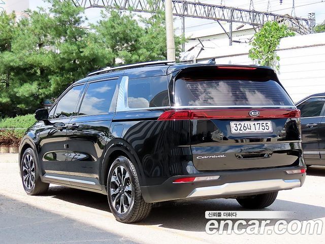 Kia Carnival из Кореи Encar