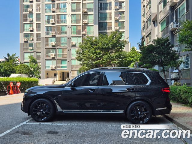 BMW X7 xDrive 40d M Sport 6STR — пробег 22 000 км — фото 1 из 5