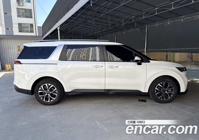 Kia Carnival Diesel 9-Seater Prestige — пробег 64 571 км — фото 5 из 5