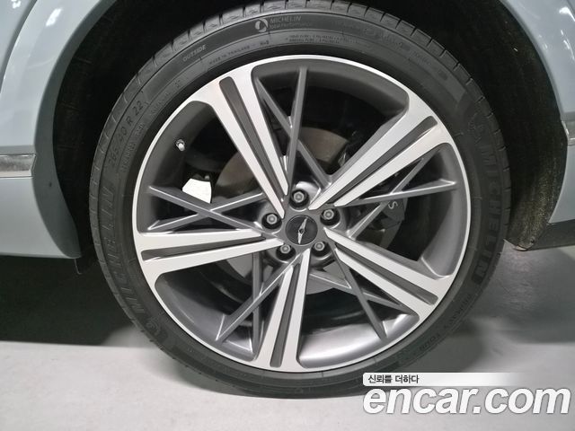 Genesis GV80 из Кореи Encar