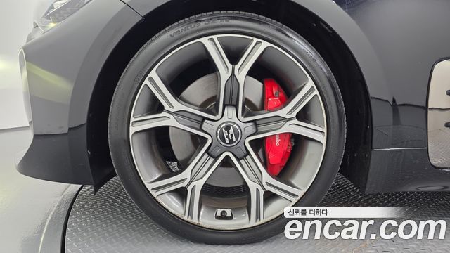 Kia Stinger из Кореи Encar