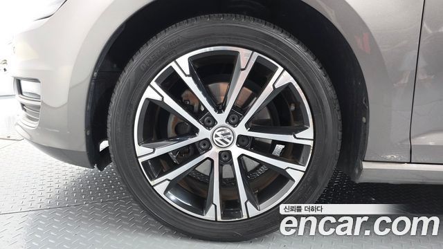 Volkswagen Golf из Кореи Encar