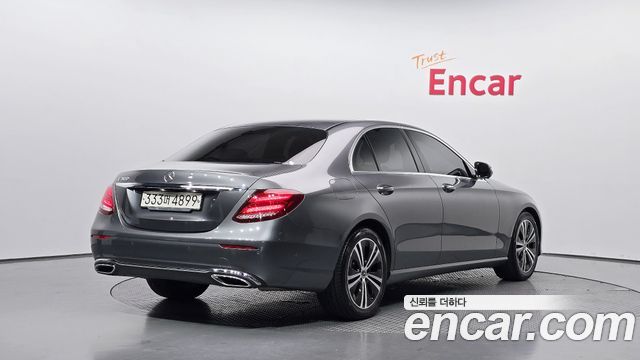 Mercedes-Benz E-Class E300 Avantgarde — пробег 90 669 км — фото 2 из 5