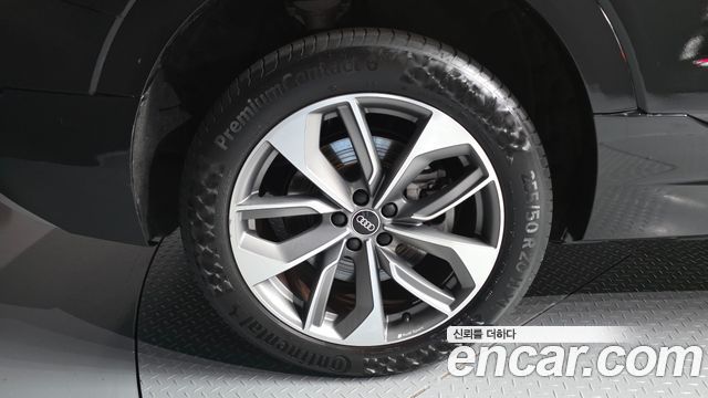 Audi e-tron из Кореи Encar
