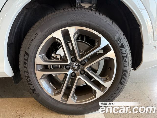 Audi Q5 40 TDI Quattro Sportback Advanced — пробег 800 км — фото 5 из 5