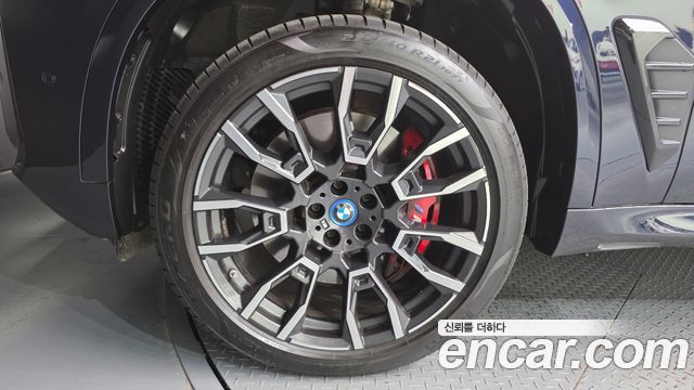 BMW X5 xDrive 50e M Sport — пробег 19 539 км — фото 5 из 5