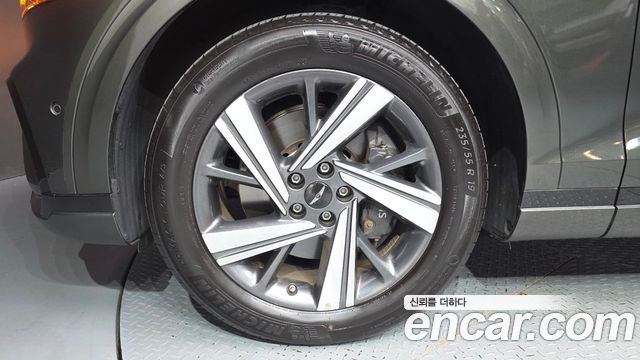 Genesis GV70 из Кореи Encar