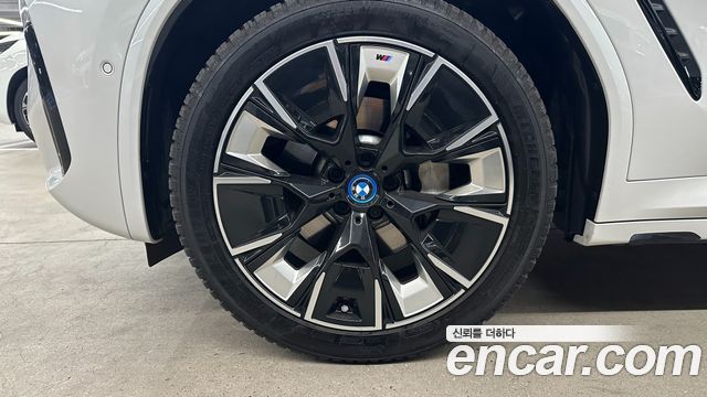 BMW iX3 M Sports — пробег 22 939 км — фото 5 из 5