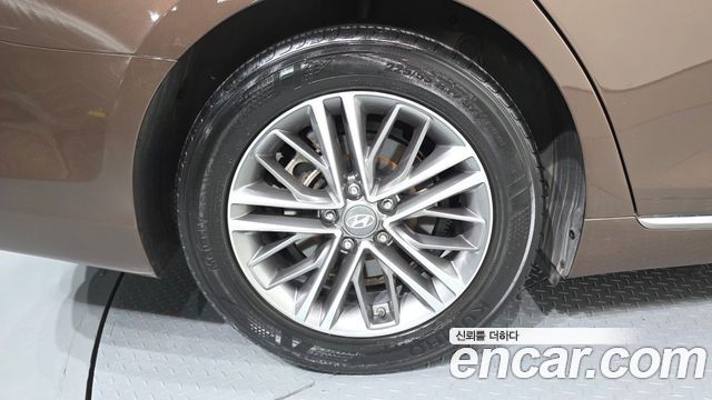 Hyundai Grandeur из Кореи Encar