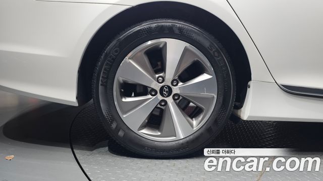 Hyundai Sonata 2.0 Royal — пробег 150 387 км — фото 5 из 5