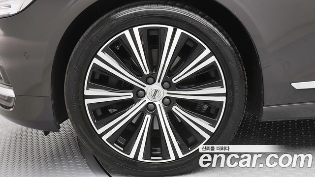 Volvo S90 из Кореи Encar