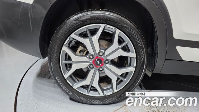 Kia Seltos из Кореи Encar