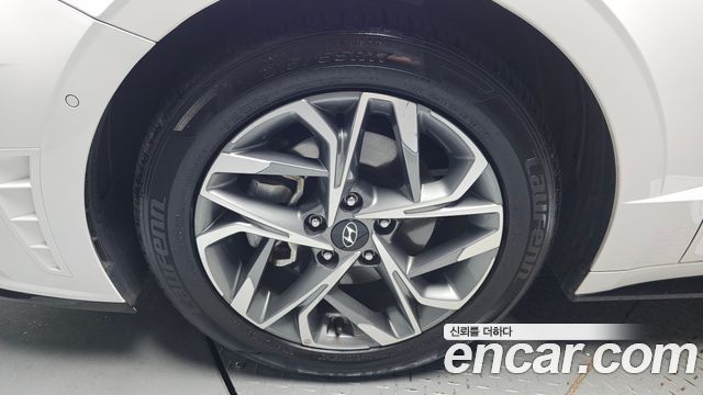 Hyundai Sonata 2.0 Premium Plus — пробег 65 704 км — фото 5 из 5