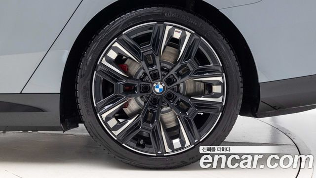 BMW i5 M60 xDrive — пробег 4 781 км — фото 5 из 5