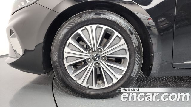 Kia K7 из Кореи Encar