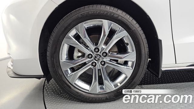 Toyota Sienna из Кореи Encar