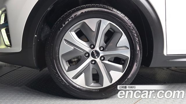 Kia Niro Prestige — пробег 90 841 км — фото 5 из 5