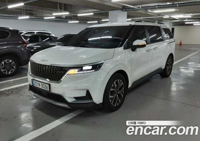Kia Carnival Diesel 9-Seater Prestige — пробег 180 978 км — фото 2 из 5