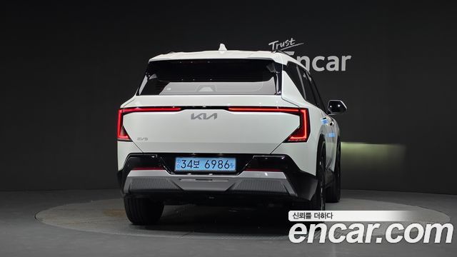 Kia EV5 из Кореи Encar