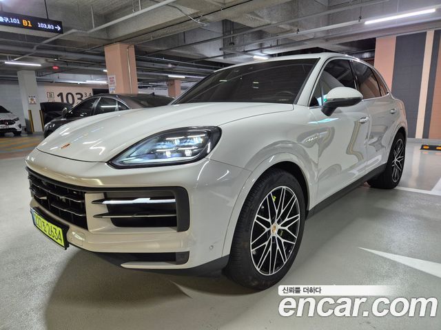Porsche Cayenne 3.0 E-Hybrid — пробег 16 200 км — фото 5 из 5
