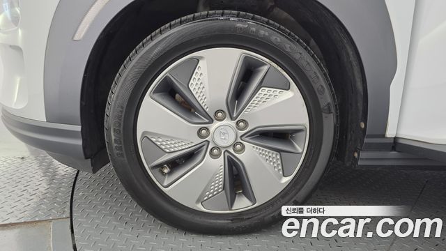 Hyundai Kona из Кореи Encar