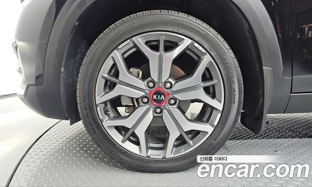 Kia Seltos из Кореи Encar