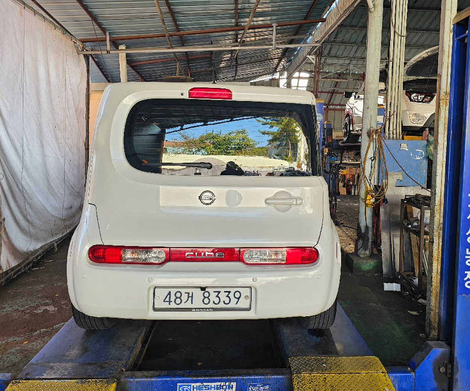 Фотографии, сделанные во время проверки, подписи