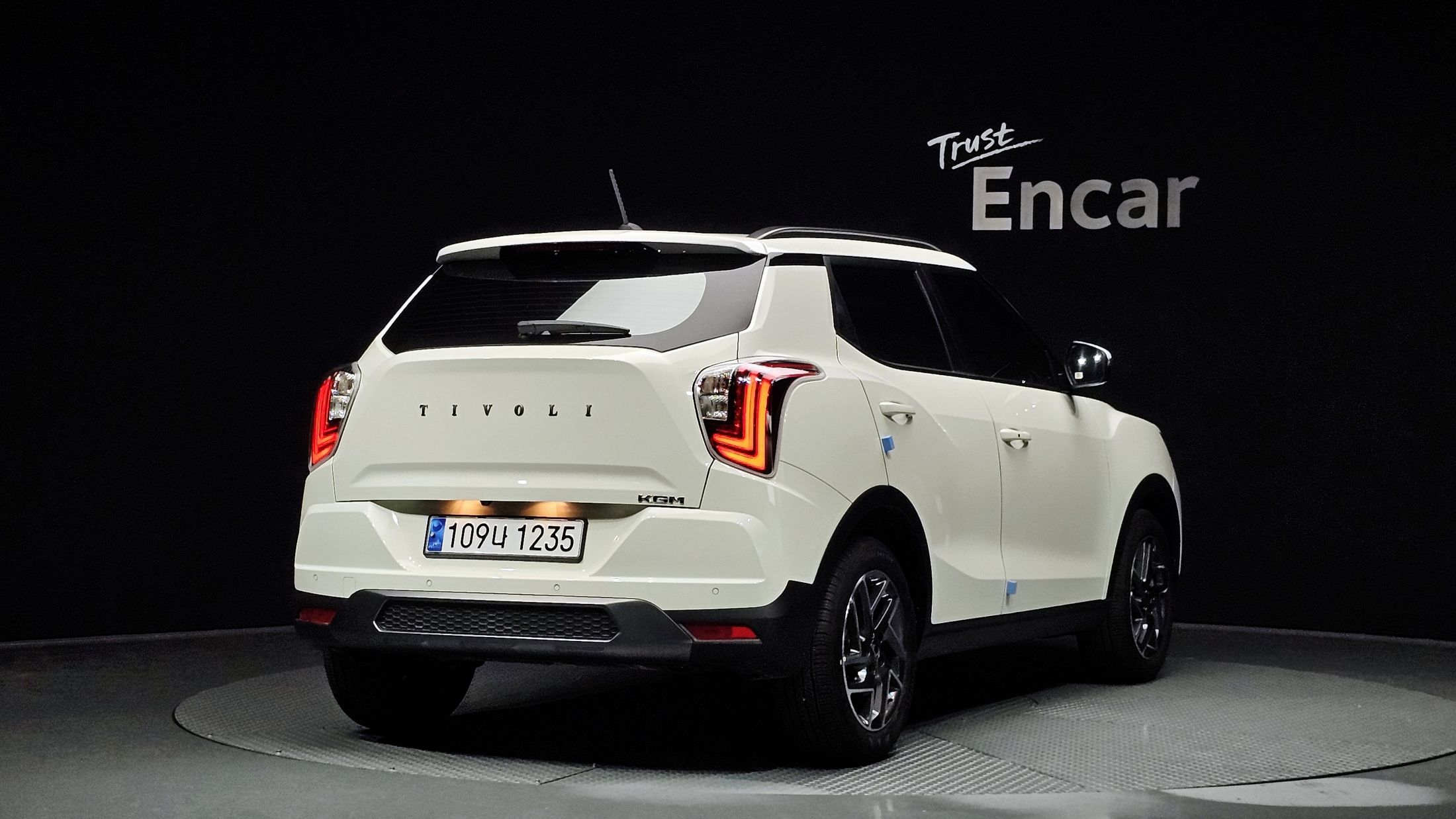 SSANGYONG TIVOLI из Кореи Encar